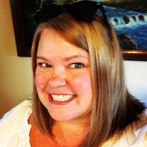 Meet your Posher, Julie